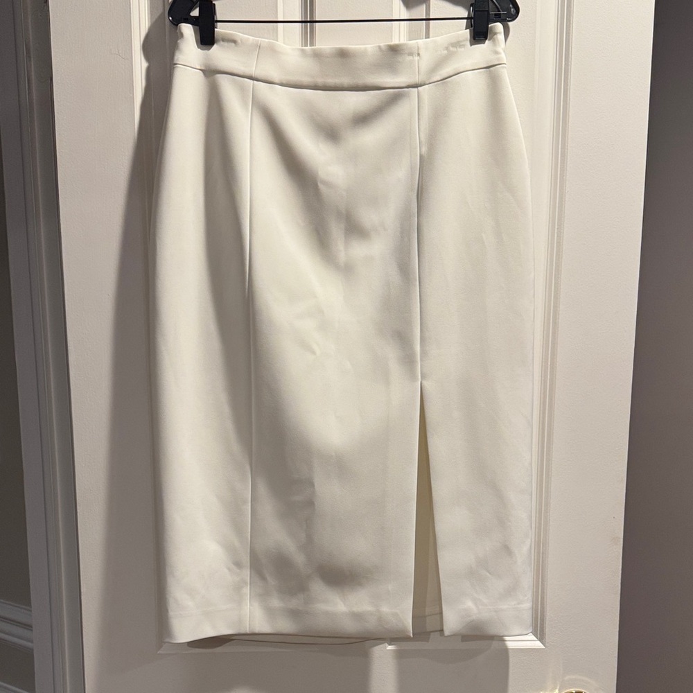BCBGMaxAzria Cream Pencil Skirt.
